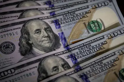 Gobierno: Valor referencial del dólar apunta al control de política cambiaria y se enfoca en grandes operaciones financieras