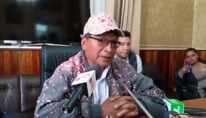 Tras siete meses, Jhonny Llally reasume el cargo de alcalde en el municipio de Potosí