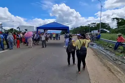 Instalan bloqueo por combustible en Yapacaní y ya son dos las rutas cortadas en Santa Cruz