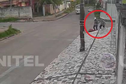 Policía busca a dos atracadores que asesinaron a librecambista y se llevaron un bolso con dinero