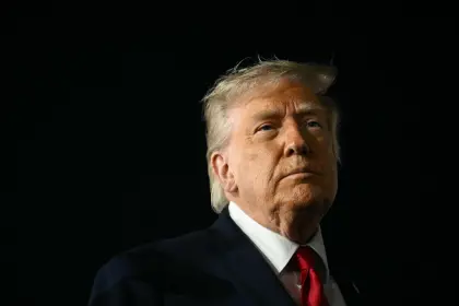 “¡Que fluya el petróleo!”:Trump confirma acuerdo con Irán para reabrir el estrecho de Ormuz