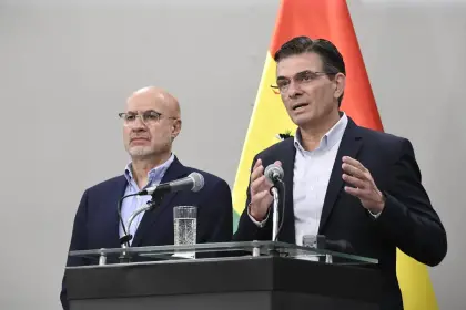 Paz a Lupo: “Hoy usted tiene nuevo destino con la patria y el Gobierno en la OEA”