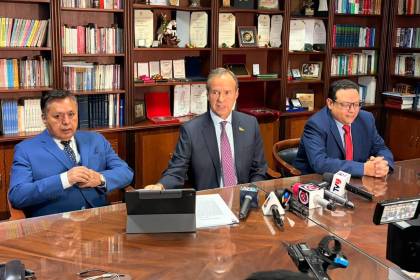 Tuto: Urioste “no le debe el cargo a nadie” y tiene la oportunidad de ‘limpiar’ instituciones que “están contaminadas”