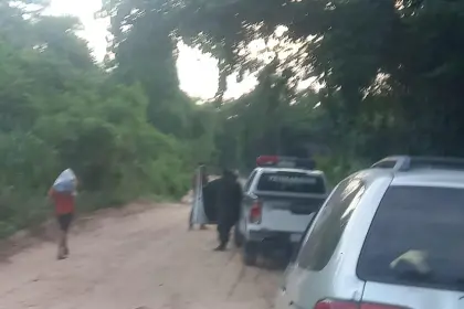 Hallan muerto a un hombre en el Cordón Ecológico y vecinos dicen que el cuerpo fue llevado al lugar