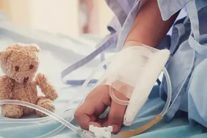 Muere uno de los mellizos rescatados en El Alto; sus padres enfrentarán un proceso por infanticidio 