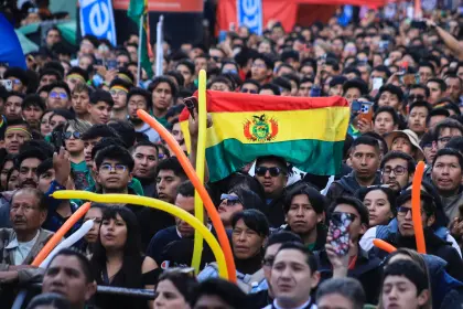 ¿Si Bolivia clasifica al mundial habrá feriado? Esto responde el presidente Rodrigo Paz