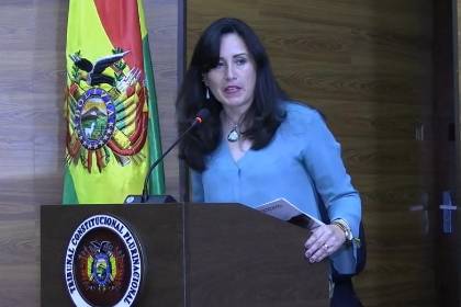 La interpelación y destitución a ministros están vigentes, señala la presidenta del TCP 