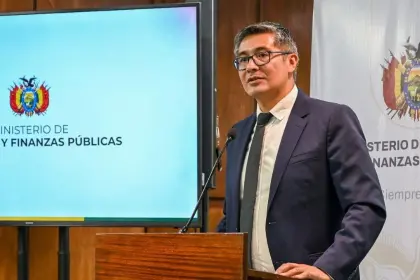 Ministro de Economía viaja a Suiza para participar del Foro Económico Mundial de Davos