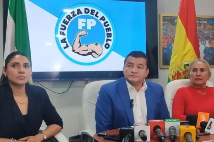 A días de presentarse las listas de candidatos, Jhonny dice que un cabildo definirá las candidaturas en su alianza
