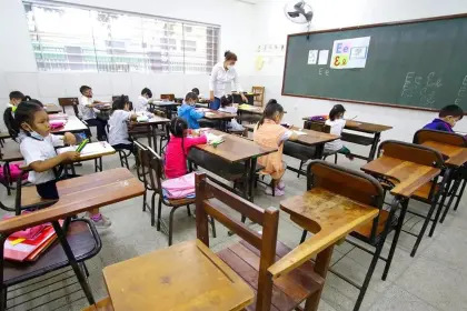 Se suspende el horario de invierno en Santa Cruz y La Paz, que vuelven al horario normal de clases desde este este lunes