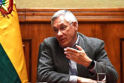 Rodríguez Veltzé dice que “autoprorrogados” ya no son magistrados y el fiscal “está obligado a promover una acción penal”