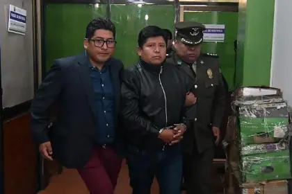 Aprehenden al exejecutivo de la COB, Juan Carlos Huarachi, por el caso de las presuntas “coimas”