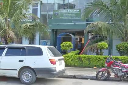 Hombre es acusado de intentar asesinar a su esposa con un arma blanca