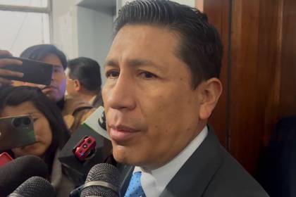 “Lo he conocido en la campaña”, dice exviceministro de Paz sobre Cerimedo tras declarar como testigo ante la Fiscalía