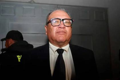 Ministro de Minería se presenta ante el Senado para rendir informe oral sobre concesiones y contratos