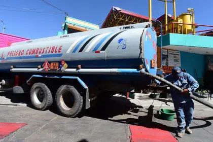 ¿Dónde se va el dinero que el Gobierno se ahorra en combustibles? Esto dice el ministro Medinaceli