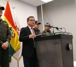 Se analiza el flujo de llamadas y la información de celulares de Mariaca y otros fiscales aprehendidos, dice el Gobierno