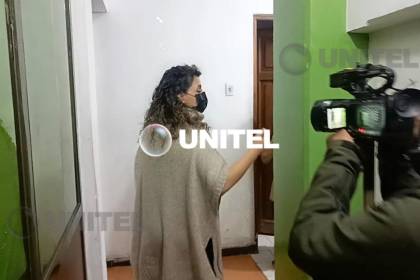 Exministra Castro llega a la Fiscalía para declarar por el caso del centro gastroenterológico 