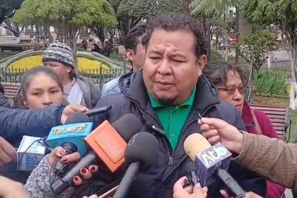 Gremiales a Argollo: “Usted no está defendiendo al pueblo, lo está matando de hambre”