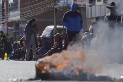 ABC reporta 36 bloqueos en carreteras de Bolivia este jueves por la tarde