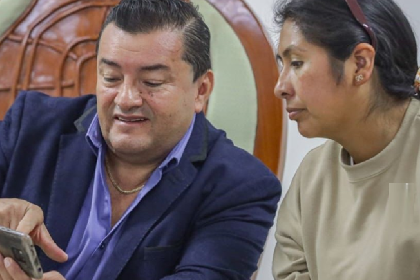 Reportan que Jhonny Fernández y Eva Copa no acudieron a votar a su recinto electoral