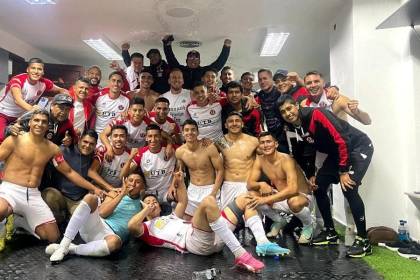 Minuto a minuto: The Strongest y FC Universitario definen el pase a la final por penales