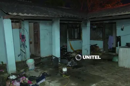 Lo perdieron todo: Incendio destruye vivienda de una madre y su hija en el Plan Tres Mil