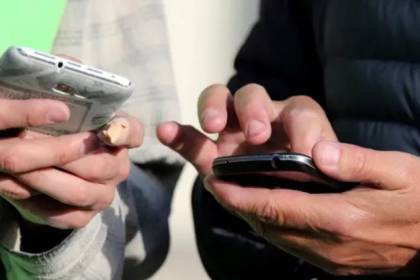Un hombre usaba una app para explotar sexualmente a una adolescente, según la Policía