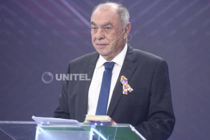 Otto Ritter plantea replicar la zona hospitalaria del centro cruceño en otro punto de la ciudad y un nuevo Oncológico