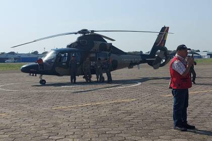 Dos helicópteros Z9 inician operaciones de sofocación de incendios en Roboré