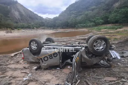 Santa Cruz: Cuatro personas sobreviven tras caer a un barranco al esquivar un camión