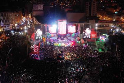 La verbena paceña vuelve a la plaza San Francisco por la efeméride del 16 de Julio