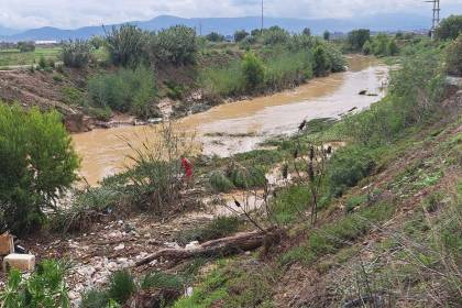 Hallan sin vida a las dos hermanas que fueron arrastradas por un río