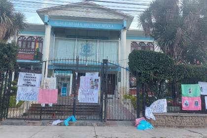 Vecinos tapiaron la Alcaldía de Tiquipaya en rechazo a la suspensión del alcalde