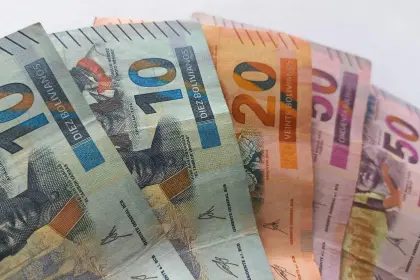 Asoban activa controles para evitar ingreso al sistema financiero de billetes del avión siniestrado en El Alto