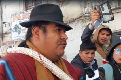 Ministro dice que el líder de los Túpac Katari fue “liberado” y descarta orden de aprehensión
