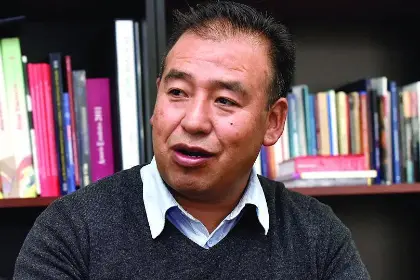 “La empresa privada genera empleo formal”, señala Andrés Gómez, que busca ser gobernador de La Paz