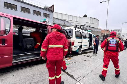 Caos en la autopista: Seguidilla de choques deja al menos tres heridos en La Paz