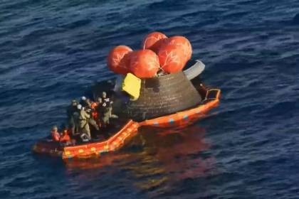 Artemis II regresa a la Tierra tras histórico viaje a la Luna y Trump plantea Marte como próximo objetivo espacial