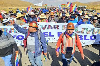 Con más de veinte heridos y denuncias de ‘golpe de Estado’, así concluyó el primer día de la marcha evista