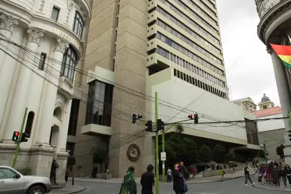 El Banco Central prevé que la economía de Bolivia decrecerá un 3,6% este año