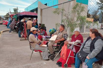 Carnaval: Se registran largas filas para la venta de espacios en el Corso de Corsos