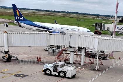 Senadora denuncia que BoA no paga el alquiler de seis aviones “porque no hay dólares”