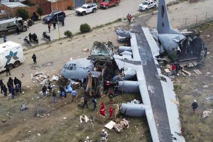 Oficial: Difunden la lista de los 22 fallecidos del accidente aéreo en El Alto 