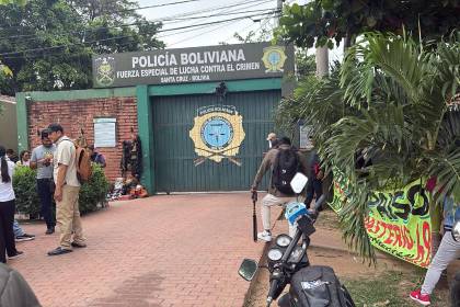 Declara en la Policía la mamá de Johan Guzmán, el hombre acribillado cerca del Zoológico
