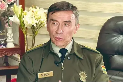 ¿Cambiarán a Mirko Sokol, comandante General de la Policía?