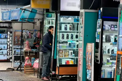 ¿A cuánto bajó el precio de los celulares en La Paz?