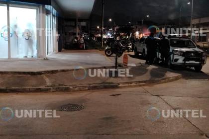 Delincuentes armados atracan una farmacia en la zona de Los Lotes 