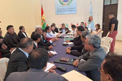 Cívicos del país se reúnen en Cochabamba para abordar el DS 5676 y el 50/50