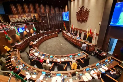 Créditos sancionados son una “muestra de confianza hacia el nuevo gobierno”, afirma la senadora Barrientos